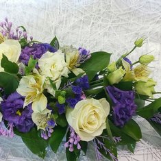 Композиция на стол "Сирень"