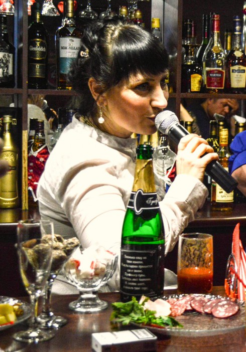 Ведущая Риа Анна